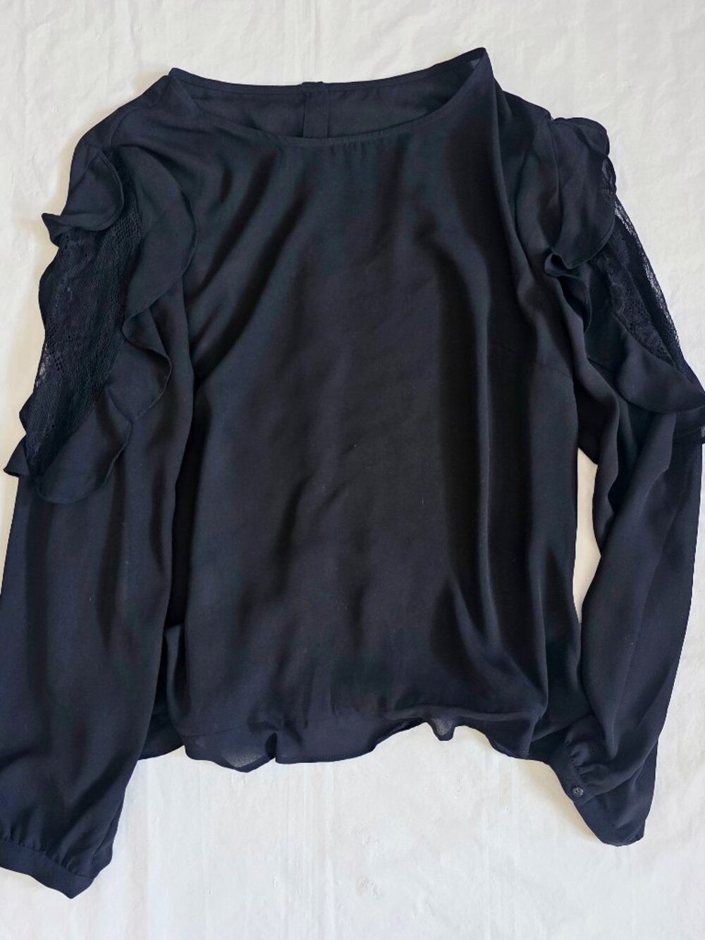 Calvin Klein Blouse with Lace & Ruffle Sleeves & Button Up Back